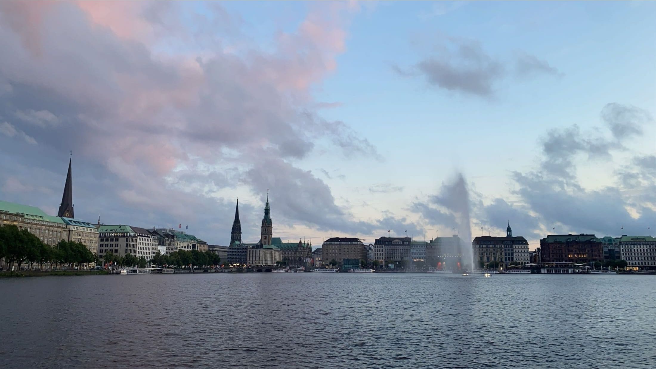 Hamburg Skyline